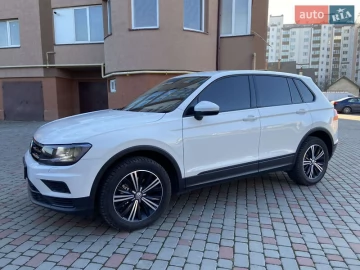 Авто Volkswagen Tiguan 2017 № 7595566