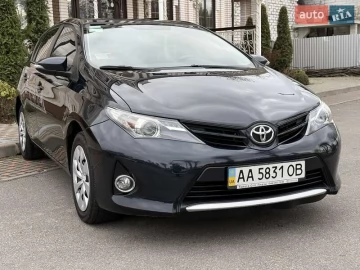 Авто Toyota Auris 2013 № 7595695