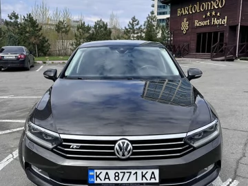 Авто Volkswagen Passat 2018 № 7595803