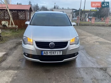 Авто Volkswagen Touran 2008 № 7595854