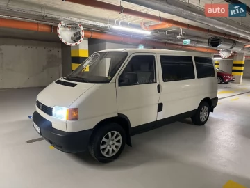 Авто Volkswagen Transporter 2000 № 7595919