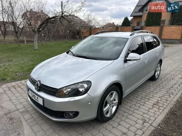 Авто Volkswagen Golf 2010 № 7596163