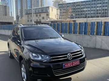 Авто Volkswagen Touareg 2012 № 7596214