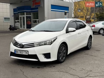 Авто Toyota Corolla 2015 № 7596439