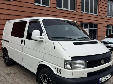 Авто Volkswagen Transporter 2000 № 7596555