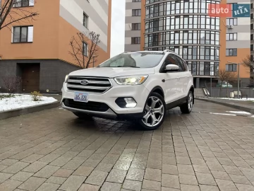 Авто Ford Escape 2017 № 7596636