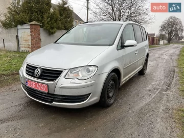 Авто Volkswagen Touran 2008 № 7596727