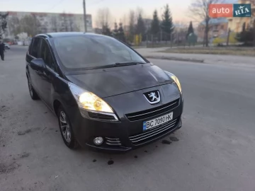 Авто Peugeot 5008 2013 № 7596764
