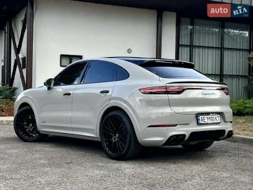 Авто Porsche Cayenne 2022 № 7597181