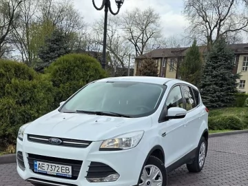 Авто Ford Kuga 2016 № 7597485