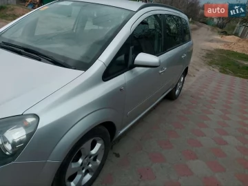 Авто Opel Zafira 2005 № 7597512