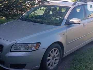 Авто Volvo V50 2009 № 7597521