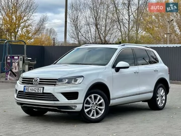 Авто Volkswagen Touareg 2017 № 7597794
