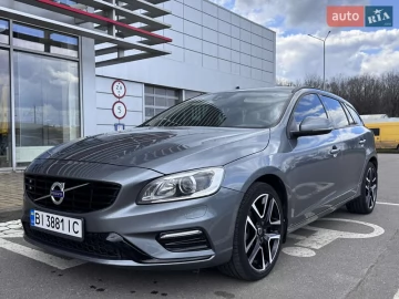 Авто Volvo V60 2017 № 7598068
