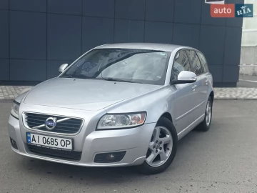 Авто Volvo V50 2011 № 7598458