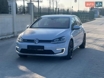 Авто Volkswagen E-Golf 2017 № 7598827