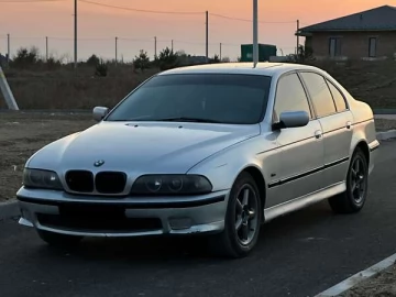 Авто BMW 5 Series 2000 № 7598912