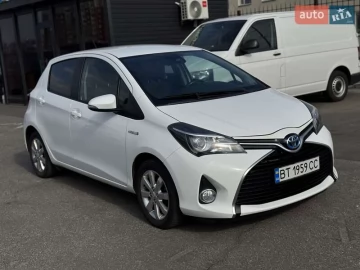 Авто Toyota Yaris 2016 № 7599014