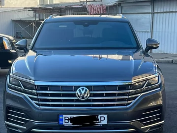 Авто Volkswagen Touareg 2019 № 7599104