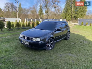 Авто Volkswagen Golf 2000 № 7599132