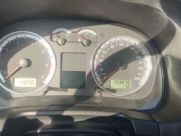 Авто Volkswagen Golf 2003 № 7599139