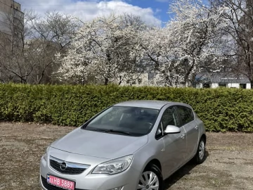 Авто Opel Astra 2010 № 7599213
