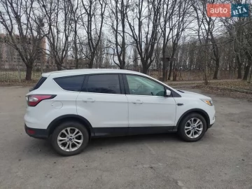 Авто Ford Escape 2017 № 7599269