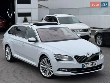 Авто Skoda Superb 2018 № 7599310