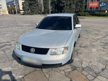 Авто Volkswagen Passat 2000 № 7599389