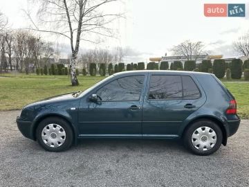 Авто Volkswagen Golf 2001 № 7599395