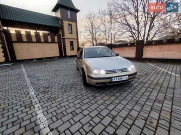 Авто Volkswagen Golf 2002 № 7599618