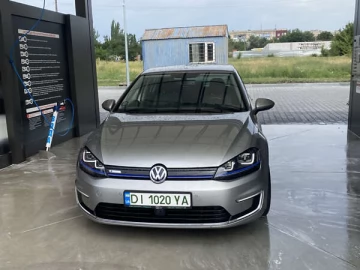 Авто Volkswagen E-Golf 2015 № 7599716