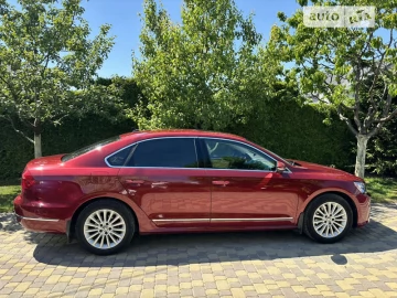 Авто Volkswagen Passat 2016 № 7599736