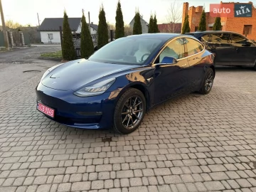 Авто Tesla Model 3 2019 № 7599764