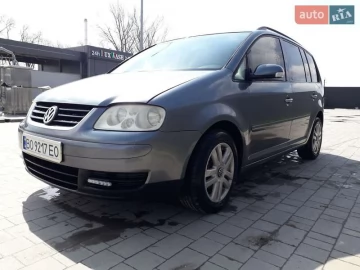 Авто Volkswagen Touran 2003 № 7599871