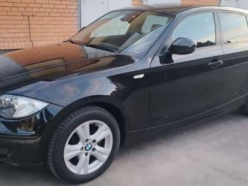 Авто BMW 1 Series 2009 № 7599900