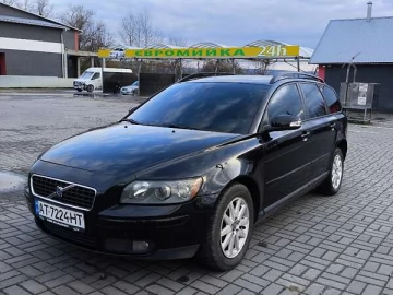 Авто Volvo V50 2007 № 7600000