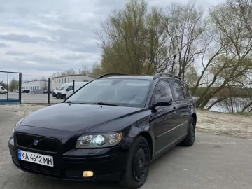 Авто Volvo V50 2004 № 7600059