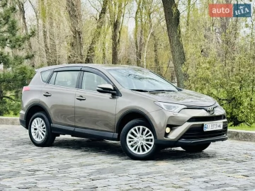 Авто Toyota Rav4 2018 № 7600121