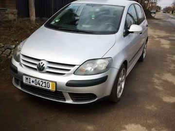 Авто Volkswagen Golf Plus 2006 № 7600210