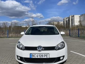 Авто Volkswagen Golf 2010 № 7600315