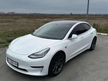 Авто Tesla Model 3 2019 № 7600333