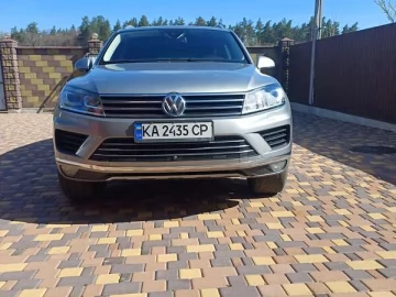Авто Volkswagen Touareg 2015 № 7600578