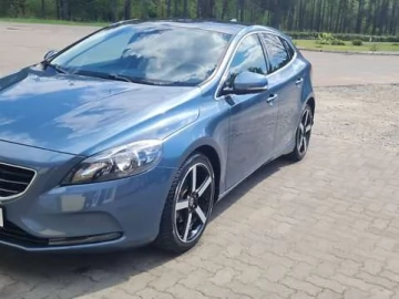 Авто Volvo V40 2013 № 7600637