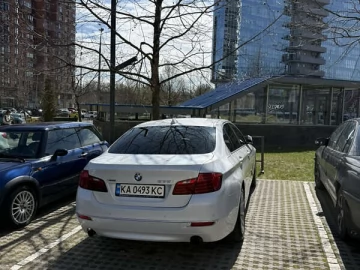 Авто BMW 5 Series 2015 № 7600643