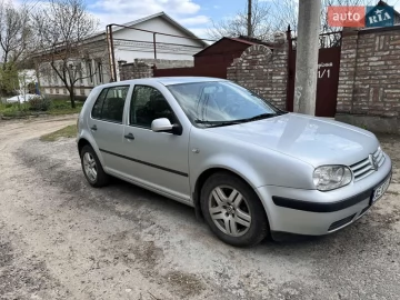 Авто Volkswagen Golf 2002 № 7600669