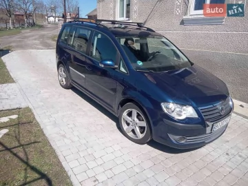 Авто Volkswagen Touran 2007 № 7600682