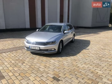 Авто Volkswagen Passat 2017 № 7601005