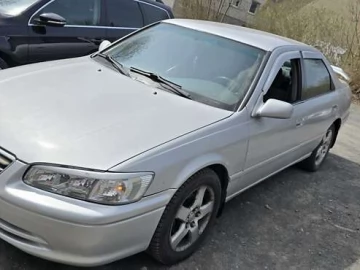 Авто Toyota Camry 2000 № 7601113