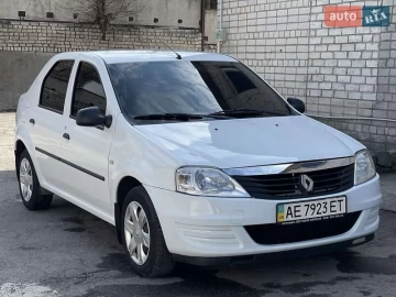 Авто Renault Logan 2010 № 7601155